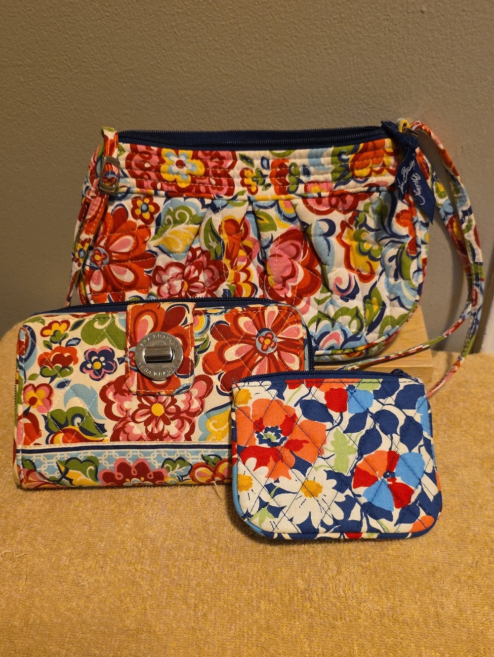 Vera Bradley Floral Quilted Trio Set Of 3 - Inv.510